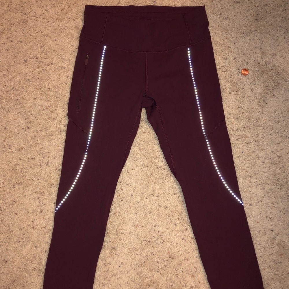 Lululemon size 6